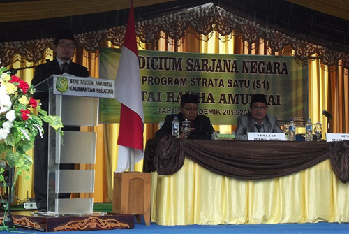 Sarjana Yang Haus Ilmu Dan Menjunjung Akhlakul Karimah